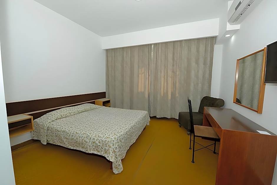 Rivoli Hotel