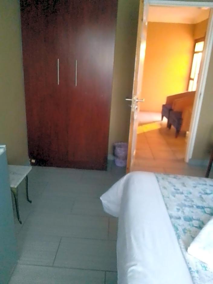 Jubie's Guest House