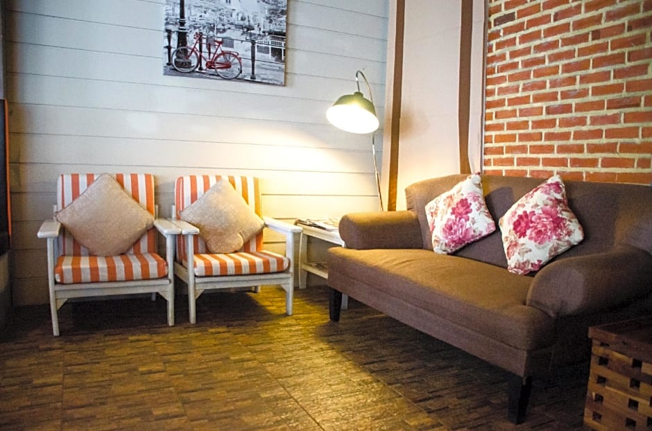 Prajaktra City Hostel