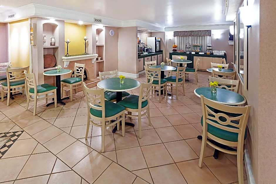La Quinta Inn & Suites by Wyndham El Paso Lomaland