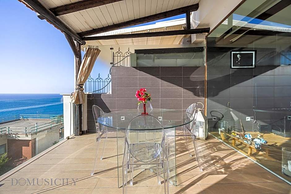 Villa Maurino by DomuSicily