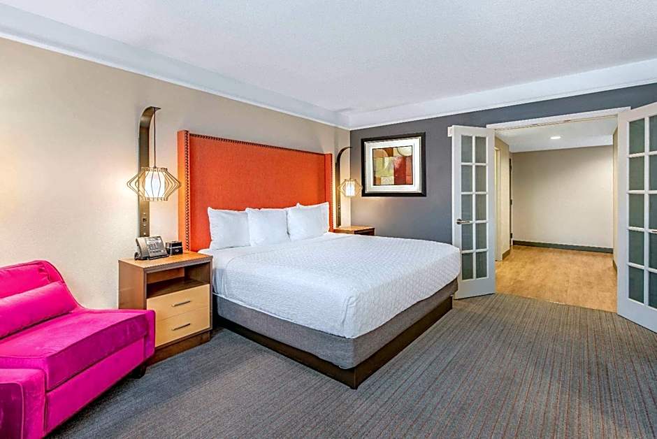 La Quinta Inn & Suites by Wyndham New Orleans Downtown
