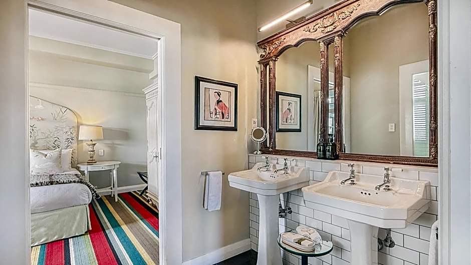 Art Deco Masonic Hotel