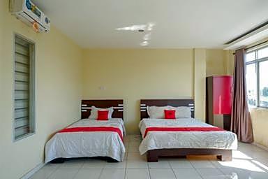 RedDoorz @ Losari Area 2 Makassar