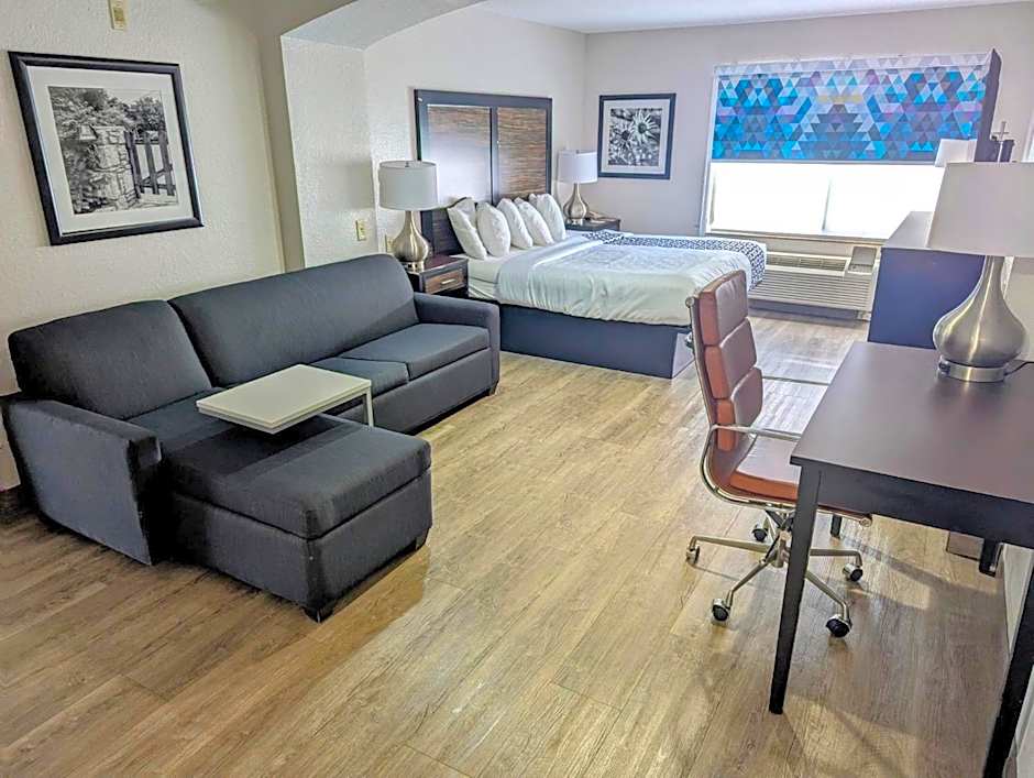 La Quinta Inn & Suites by Wyndham Prattville