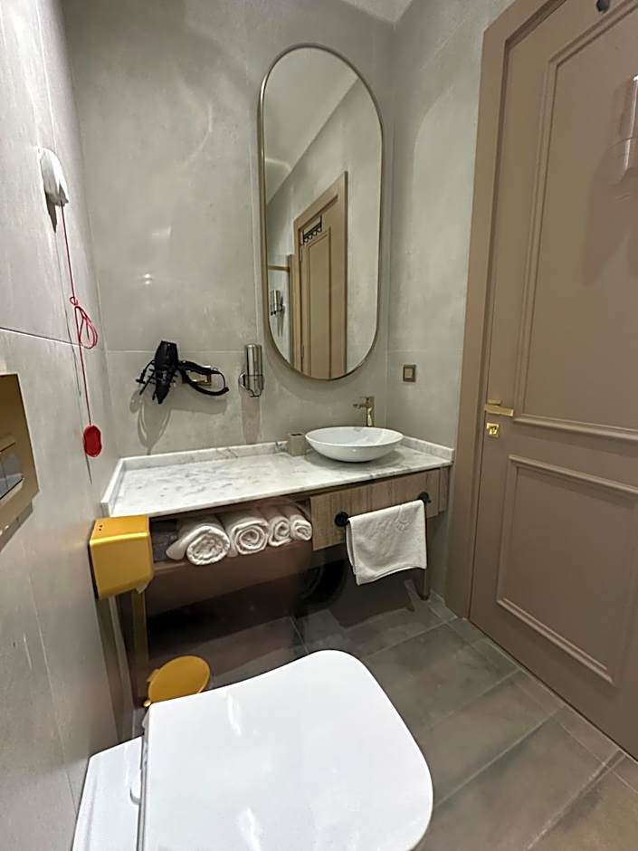 Taksim Bosphorus Hotel