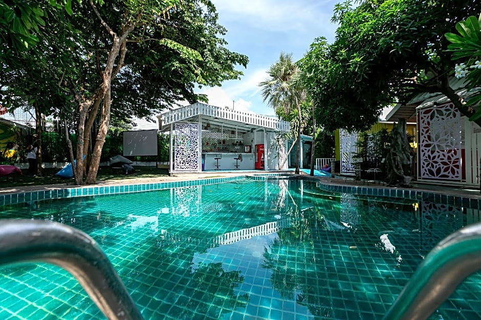 Deeden Pattaya Resort