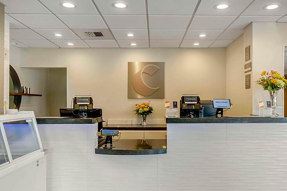 Comfort Inn & Suites Pacific - Auburn