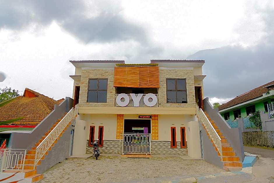 Hotel O Queen Homestay