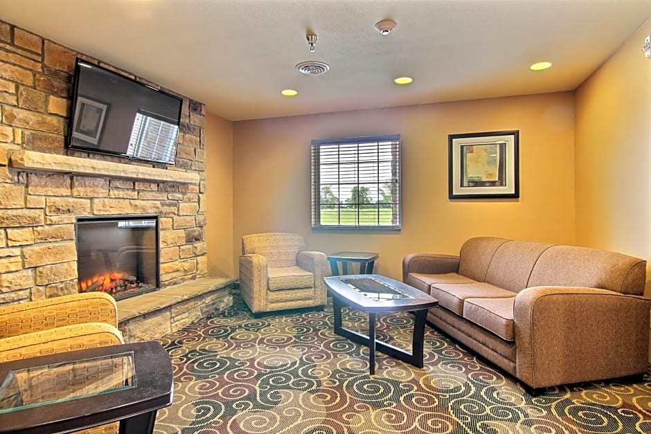Cobblestone Hotel and Suites - Crookston