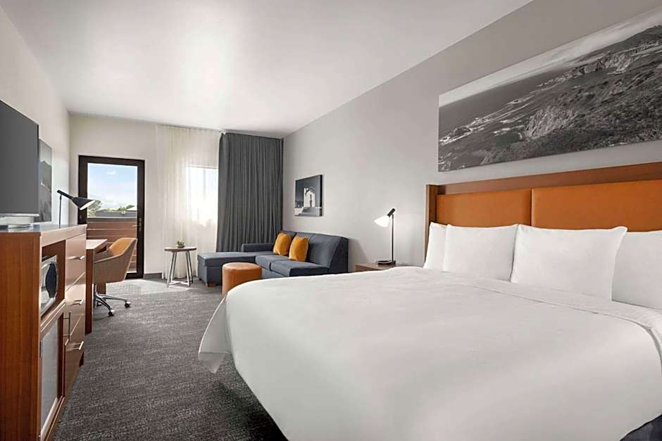 La Quinta Inn & Suites by Wyndham San Luis Obispo Downtown