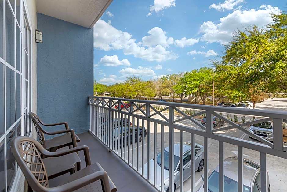 Best Western Naples Plaza Hotel