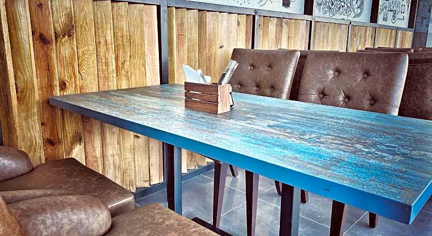 Anna Residency- White Town