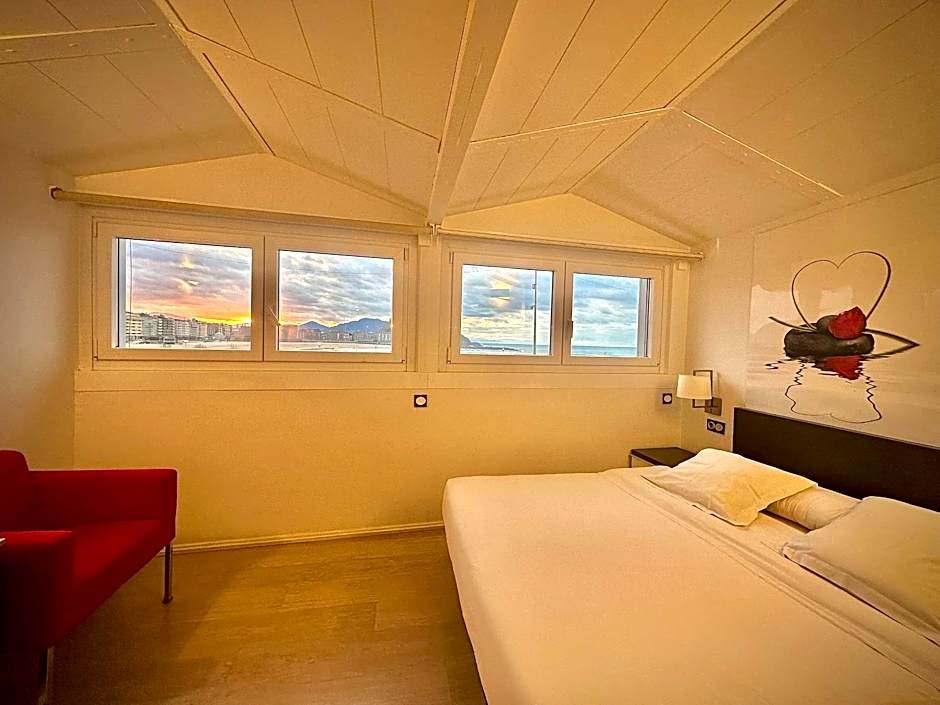 Punta Monpas Hotel