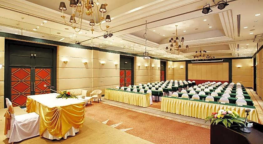 Centara Hotel Hat Yai