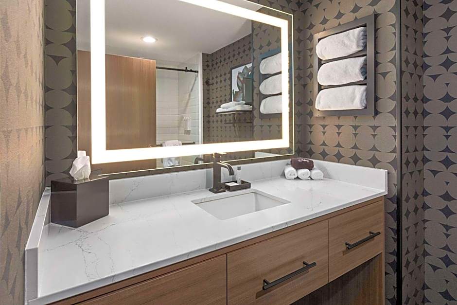 Riverbend Hotel and Suites, Trademark Collection by Wyndham