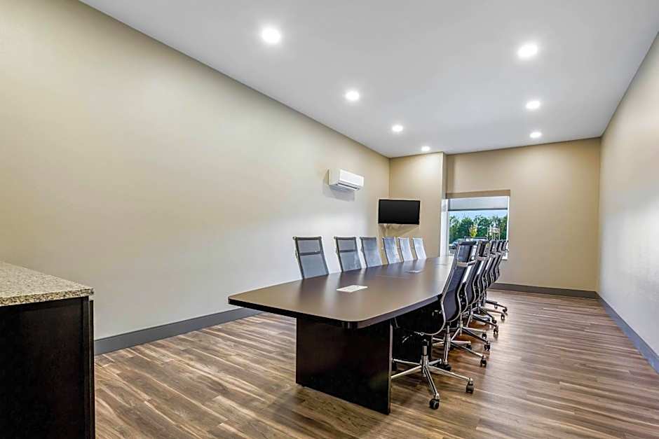 MainStay Suites Winfield-Teays Valley