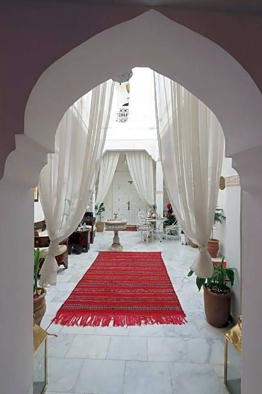 Riad Morocco Sky