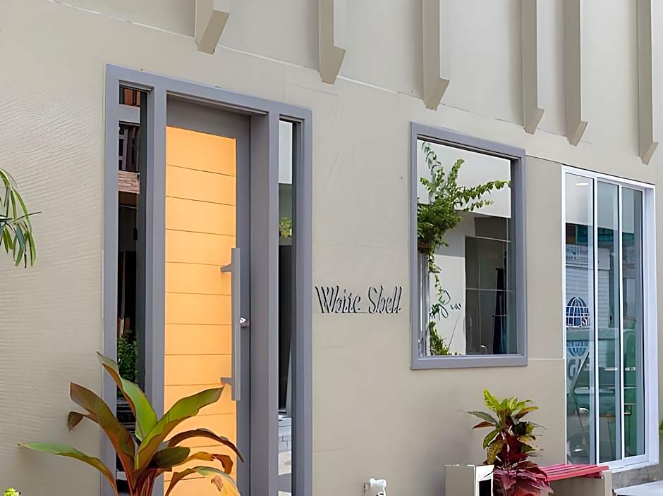 Whiteshell Island Hotel & Spa at Maafushi