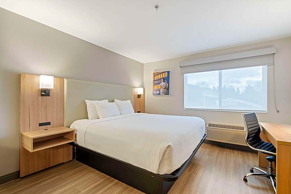 Best Western Lake Oswego Hotel & Suites