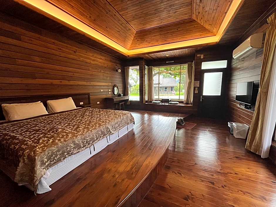 Pinehome Villa