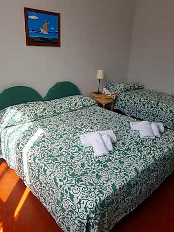 Basic Triple Room
