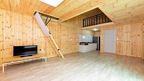 Bongmisan Gyegok Yedang Pension