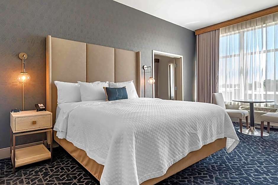 Lyric Hotel West End, Trademark Collection by Wyndham