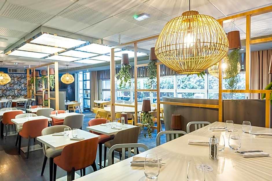 Mercure Paris Massy Gare TGV