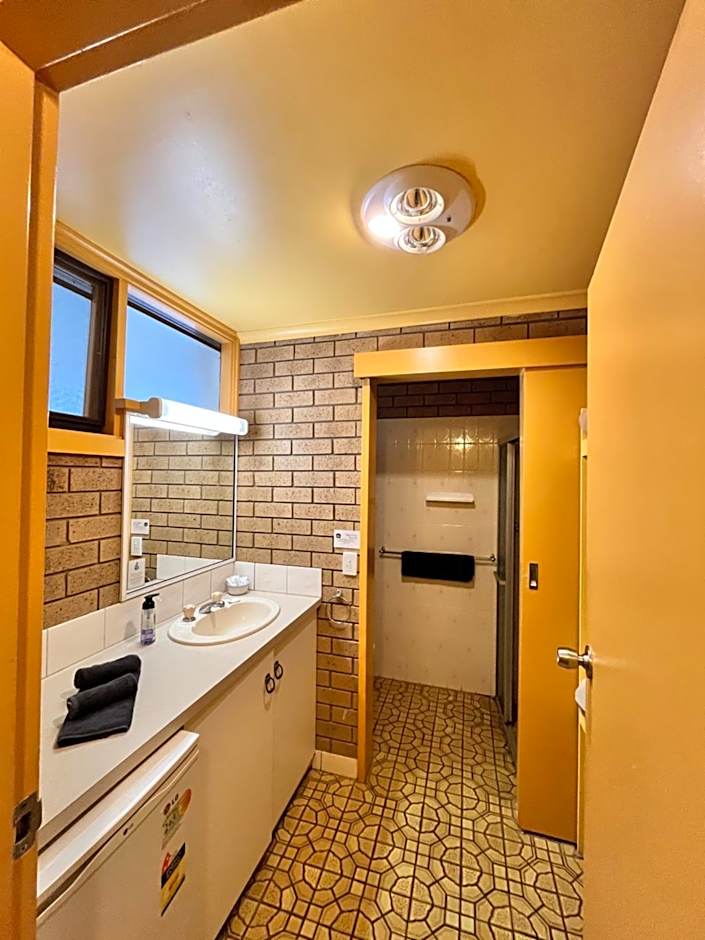 High Country Motor Inn Bright
