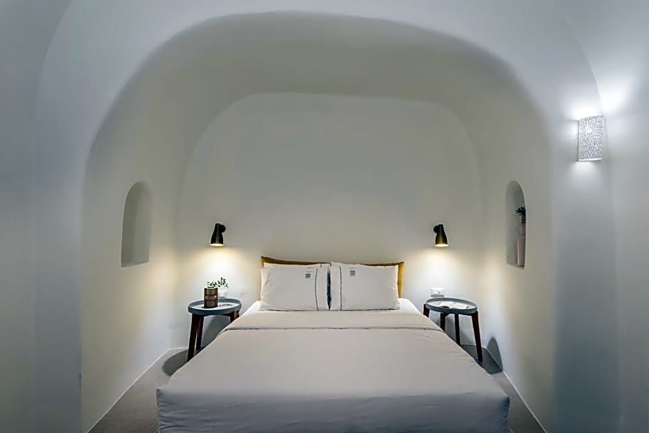 Art Maisons Oia Castle