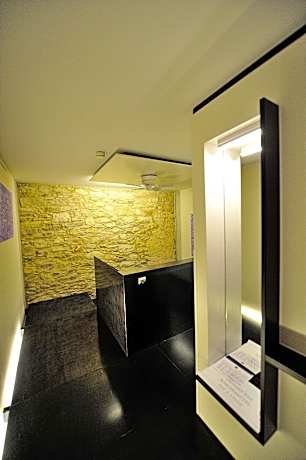 Town wall maisonette