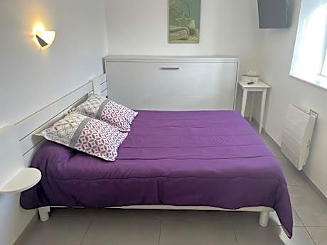 Double Room with Private External Bathroom