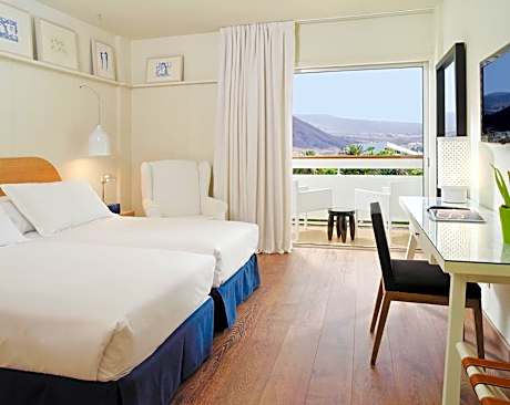 Standard Double or Twin Room (1 Double Bed)