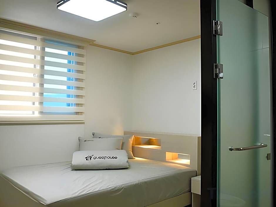 24 Guesthouse Suncheon