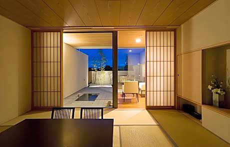 Japanese Room with Open-Air Bath