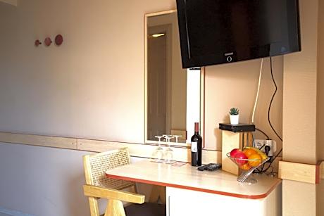 Double Room with Private Bathroom