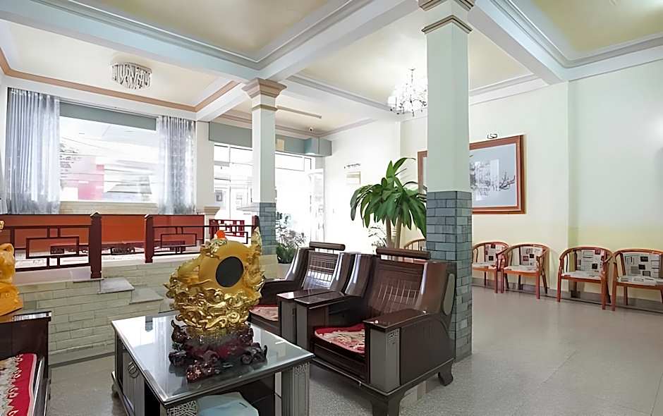 Pearl Wealth Dalat Hotel