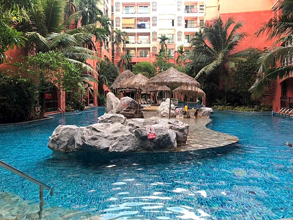 Seven Seas Pattaya by nty