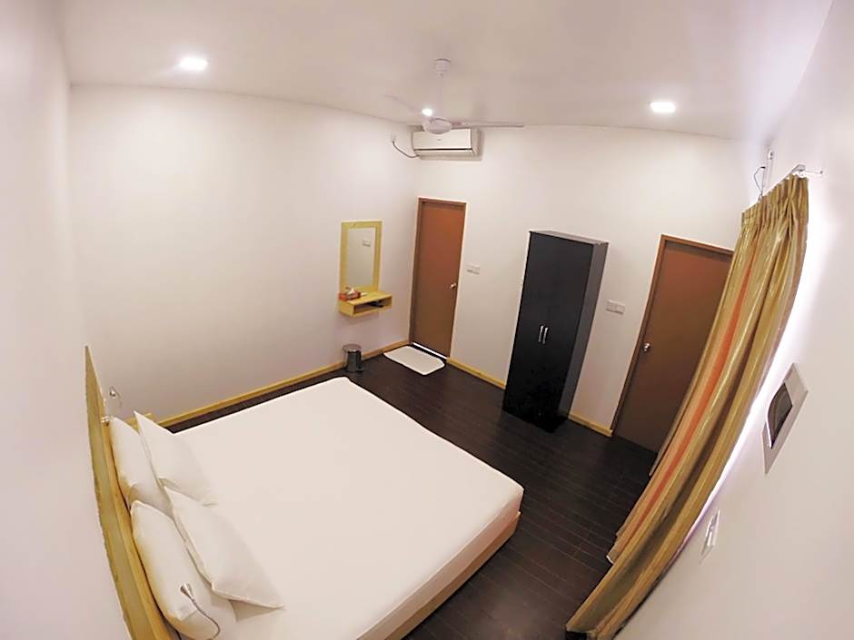 Pelican Beach Maafushi