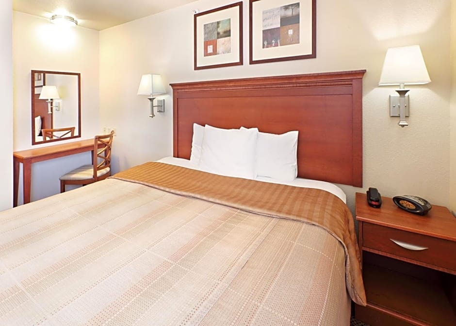 Candlewood Suites Fayetteville, an IHG Hotel