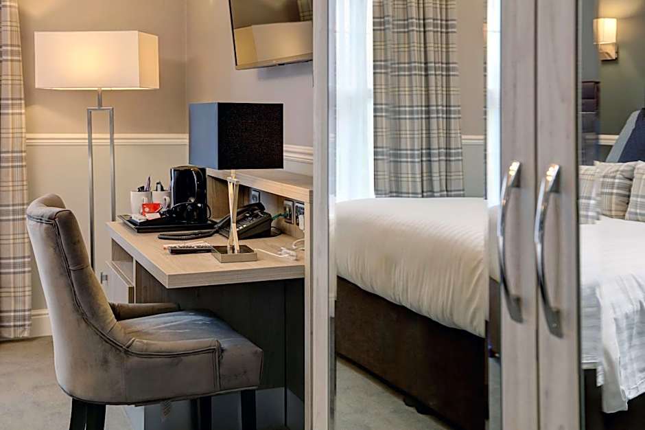 Best Western Plus Kenwick Park Hotel