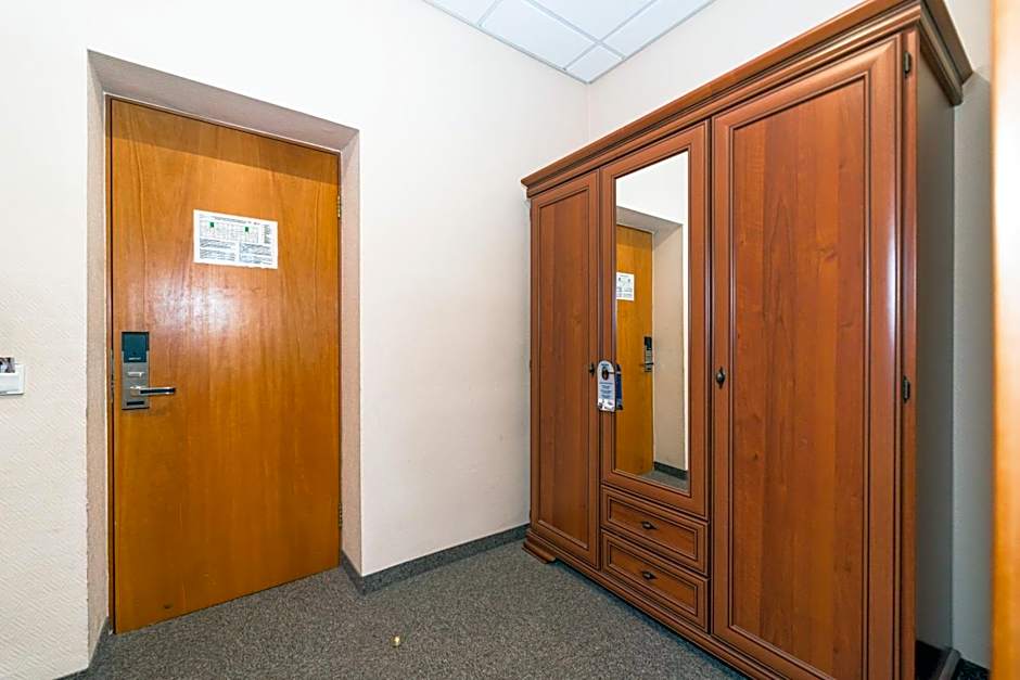 Kolonna Hotel Brigita