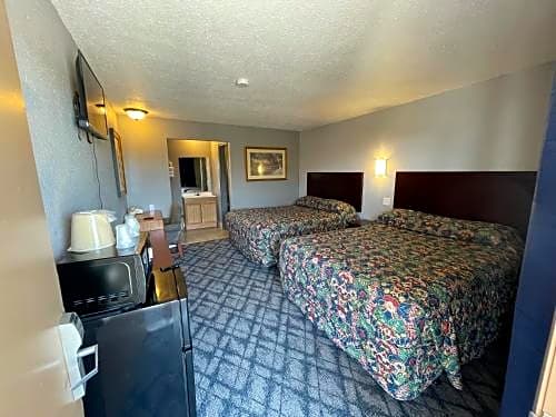 American Inn Council Bluffs – Council Bluffs, IA