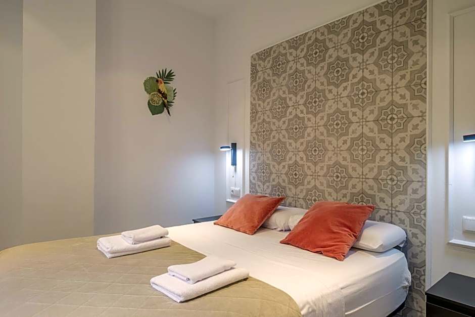 Chic & Comfortable Apartment, Private Terrace