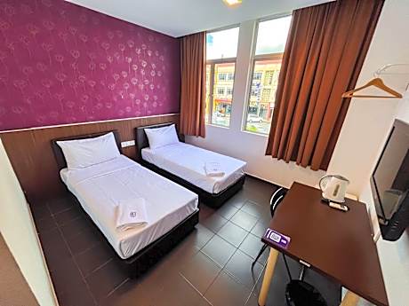 Deluxe Twin Room - Non-Smoking