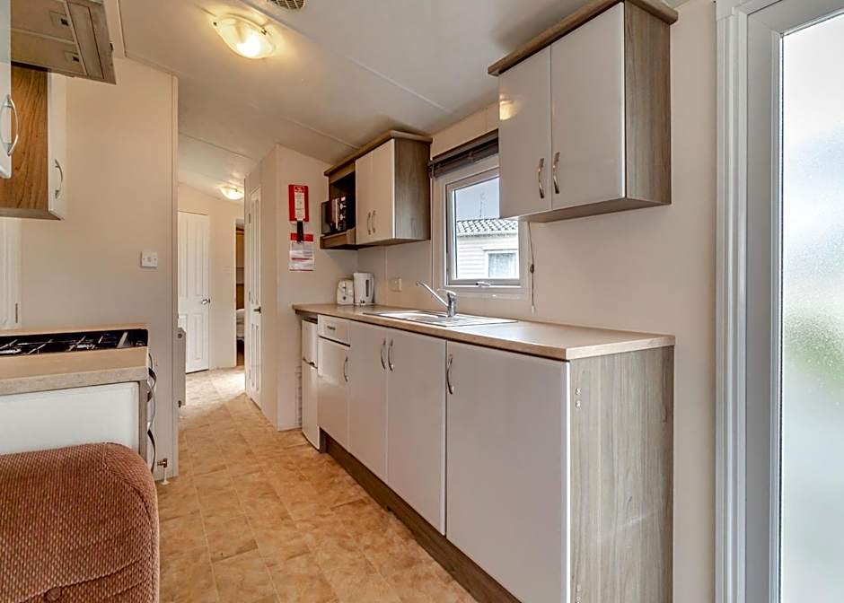 Castaways Beach Resort