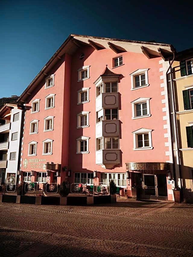 Cityhotel Goldener Adler B&B