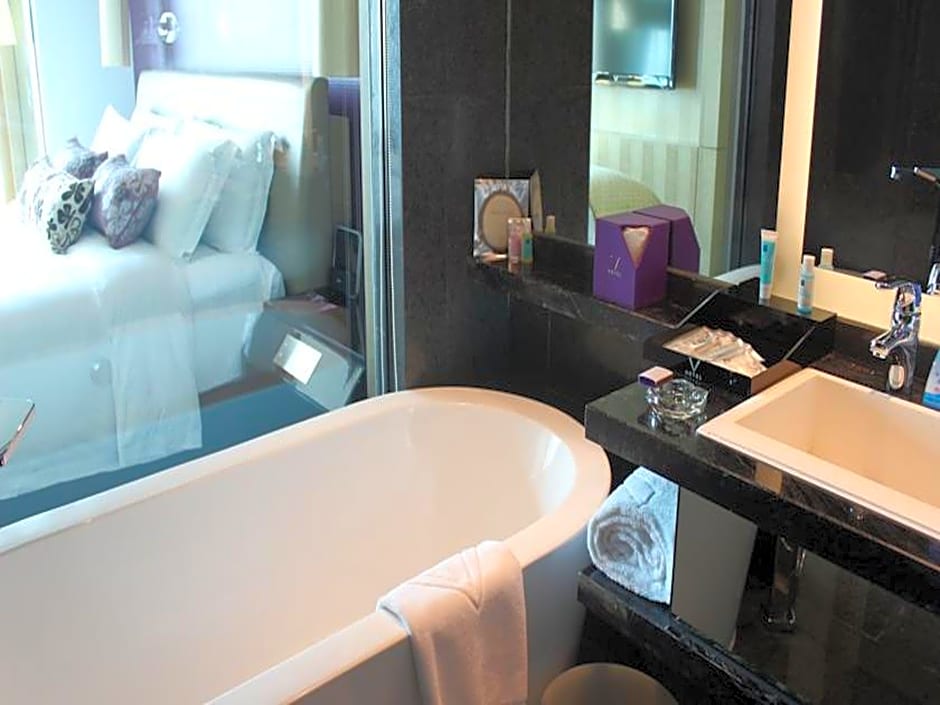 V Hotel