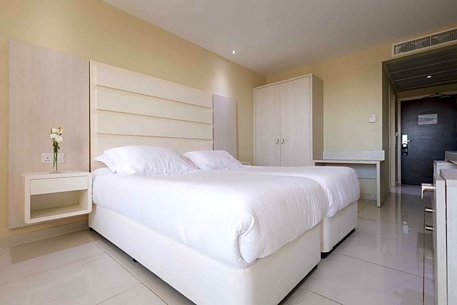 Tasia Maris Beach Hotel - Adults Only
